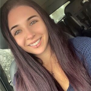 Meet your Posher, Ariana